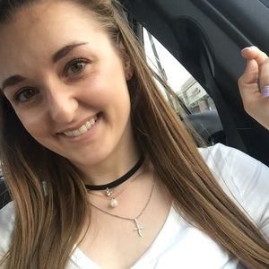 Meet your Posher, Kayla